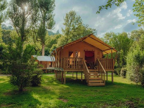 Tente en toile et en bois 5 personnes - Tente Lodge Insolite 2ch