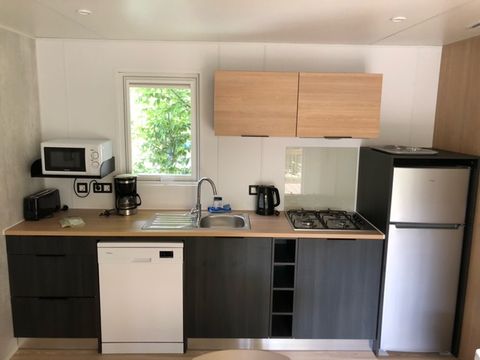 MOBILHOME 4 personnes - MH 2 CH 2 SDB PREMIUM 4/6 pers 1/6 pers