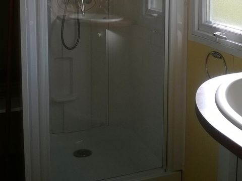 MOBILHOME 4 personnes - MH 2 CH CONFORT 4 pers 1/4 pers
