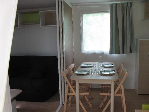 MOBILHOME 5 personnes - Sans sanitaire 2 ch 5 pers