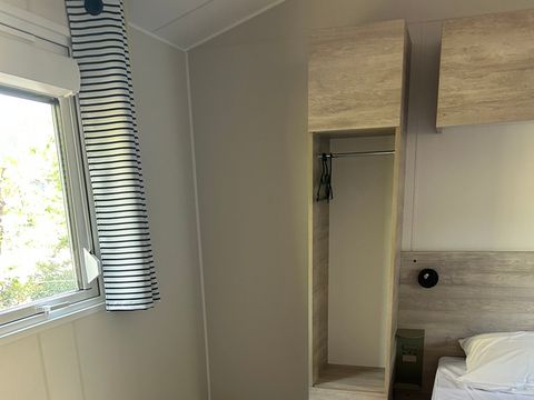 MOBILHOME 4 personnes - MH 2 CH PREMIUM PMR 4 pers 1/4 pers