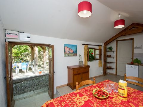 GÎTE 2 personnes - Gîte Roussillon 2p avec spa privatif