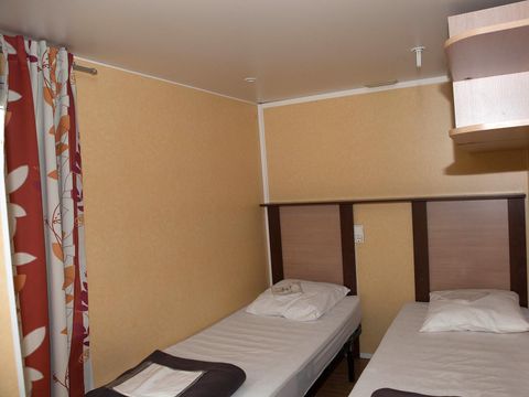 MOBILHOME 6 personnes - 2 chambres - 2 SDB