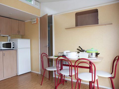 MOBILHOME 6 personnes - 2 chambres - 2 SDB