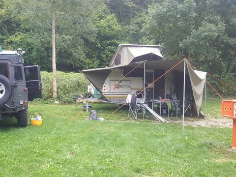 Village des Bons-Hommes au Pré Cathare - Camping Ariège - Afbeelding N°23