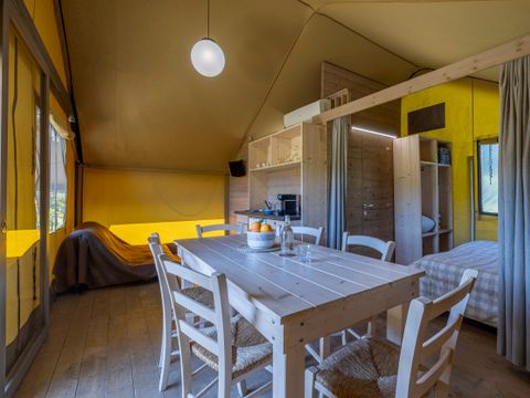 Tente en toile et en bois 2 personnes - Tente Safari Glamping