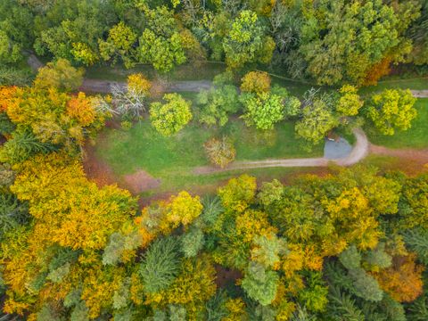 Emplacement - Champ de tracteurs