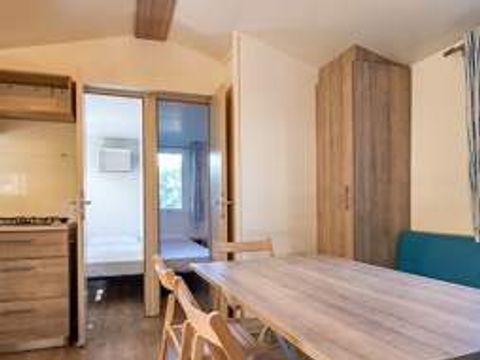 MOBILHOME 8 personnes - Mobil-home | Premium | 3 Ch. | 6/8 Pers. | Terrasse surélevée | 2 SDB