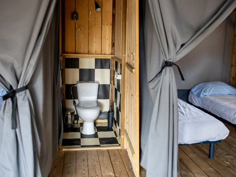 TENTE TOILE ET BOIS 4 personnes - Les Issambres