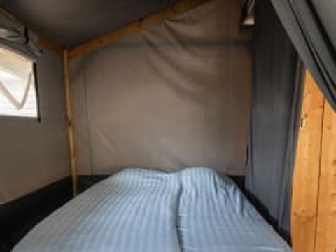 TENTE TOILE ET BOIS 4 personnes - Les Issambres