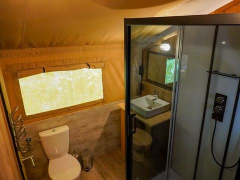 TENTE TOILE ET BOIS 6 personnes - Tente Safari 6 personnes avec sanitaires - 10