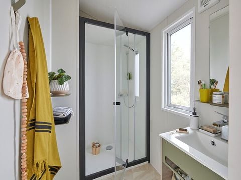 MOBILHOME 6 personnes - Mobil-home | Premium | 3 Ch. | 6 Pers. | Terrasse Lounge | Clim. | TV