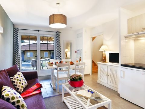 MAISON 8 personnes - G/347 - 4 pièces duplex