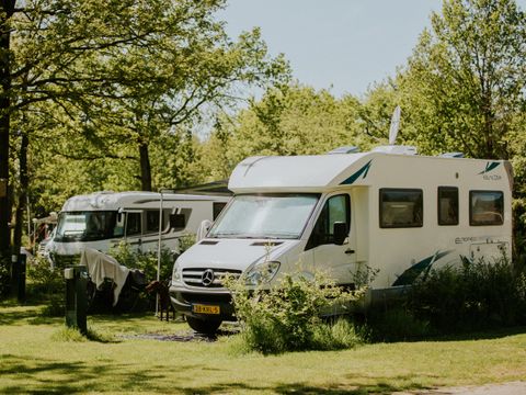 Emplacement - Aire de camping-car DeLuxe