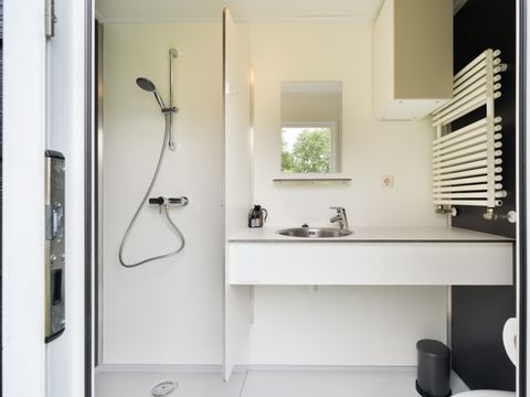 Emplacement - Comfort Plus XL avec sanitaires privés - Korenbloem
