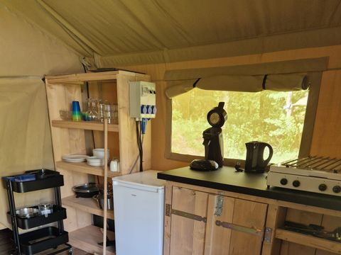 TENTE TOILE ET BOIS 4 personnes