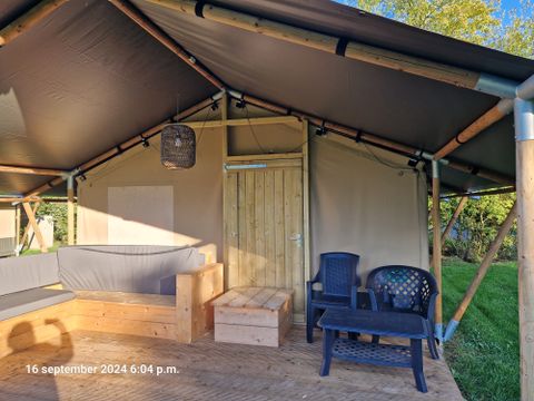 TENTE TOILE ET BOIS 4 personnes