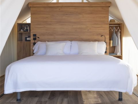 Tente en toile et en bois 2 personnes - Glamping Couple