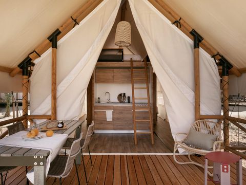 Tente en toile et en bois 6 personnes - GLAMPING FAMILY