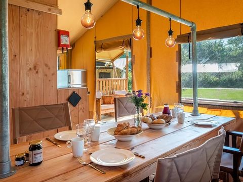 TENTE TOILE ET BOIS 5 personnes - Tente Safari Confort Jacuzzi