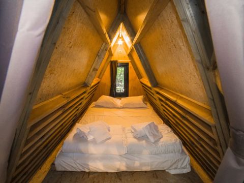 TENTE TOILE ET BOIS 4 personnes - A Luxury