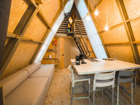 TENTE TOILE ET BOIS 4 personnes - A Luxury