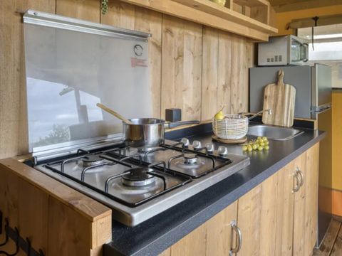 Tente en toile et en bois 4 personnes - Lodge Insolite 2 chambres