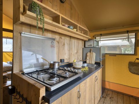 Tente en toile et en bois 4 personnes - Lodge Insolite 2 chambres