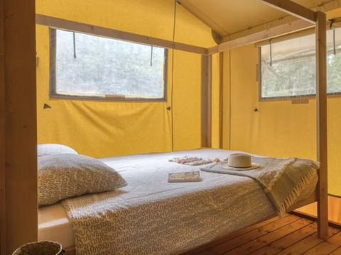 Tente en toile et en bois 4 personnes - Lodge Insolite 2 chambres