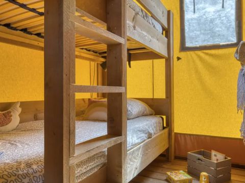 Tente en toile et en bois 4 personnes - Lodge Insolite 2 chambres