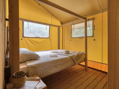 Tente en toile et en bois 4 personnes - Lodge Insolite 2 chambres