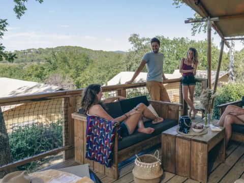 Tente en toile et en bois 4 personnes - Lodge Insolite 2 chambres