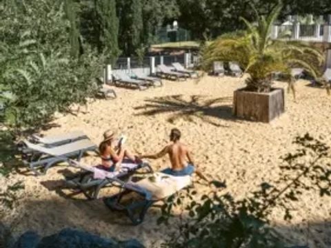 Slow Village la Roque-sur-Cèze - Camping Gard