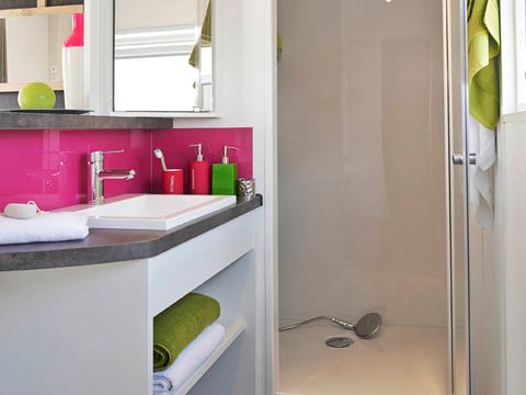 Lodge 4 personnes - Cottage Premium TAOS 4p - 2 chambres - TV - Climatisation