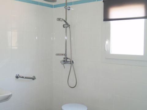 MOBILHOME 6 personnes - CHICANA STANDARD (PMR)