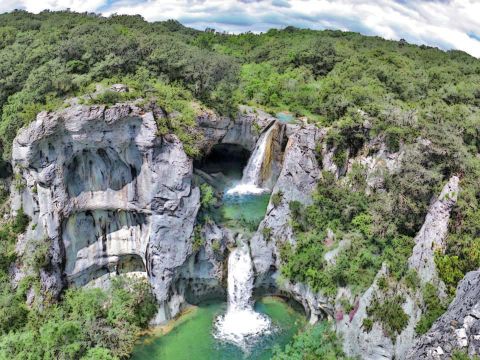 HÉBERGEMENT INSOLITE 2 personnes - Le POD : la cabane 100 % nature / avec petit déjeuner / 2 pers inclus / Spa privatif en option