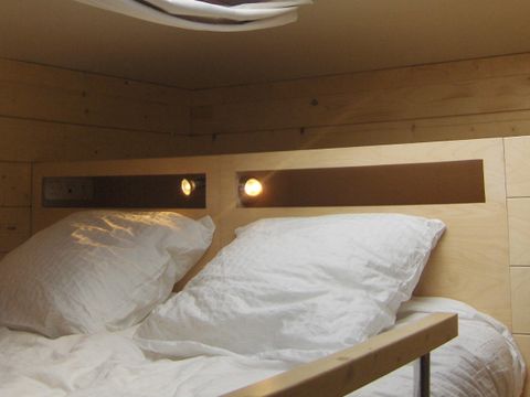 HÉBERGEMENT INSOLITE 2 personnes - Carré d'étoiles  climatise / avec petit déjeuner / 2 pers inclus / Spa privatif en option