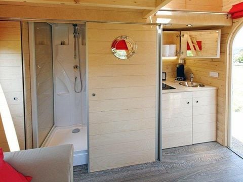 Hébergement 2 personnes - Carré d'étoiles climatise / avec petit déjeuner / 2 pers inclus / Spa privatif en option