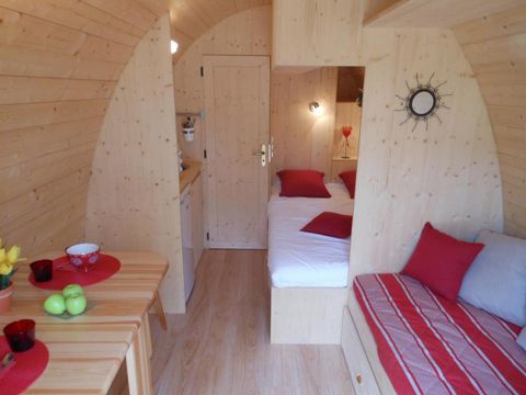 HÉBERGEMENT INSOLITE 2 personnes - Cabane Forestière climatisée ( avec petit déjeuner et Spa privatif accès illimité ) / 2 pers inclus