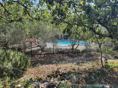 TENTE 2 personnes - TIPI LODGE 6 m² pour 2 pers avec petit déjeuner et Jacuzzi privatif en accès illimité