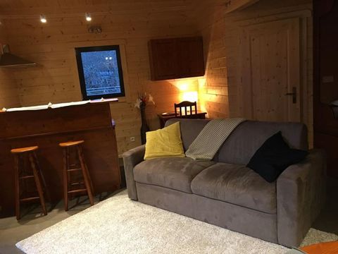 LODGE 2 personnes - Cabane Lodge avec petit déjeuner et  Spa Privatif en terrasse