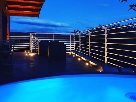 LODGE 2 personnes - Cabane Lodge avec petit déjeuner et  Spa Privatif en terrasse