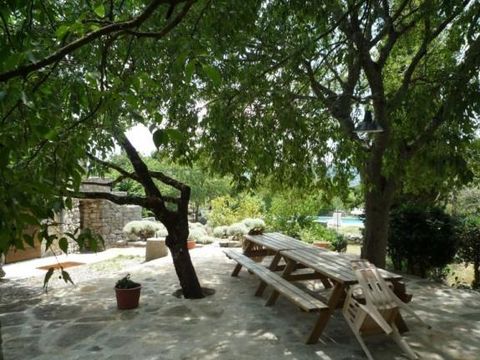 GÎTE 12 personnes - Grand Mas ( grand gîte avec piscine privative ) / 12 pers inclus