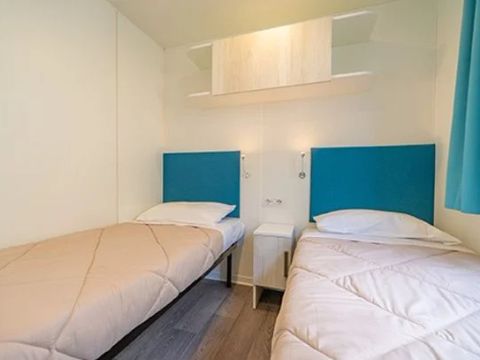 MOBILHOME 4 personnes - Premium | 2 Ch. | 4 Pers. | Terrasse surélevée | Clim. | TV