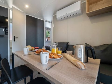 MOBILHOME 6 personnes - Mobil-home | Premium | 3 Ch. | 6 Pers. | Terrasse Lounge | Clim. | TV
