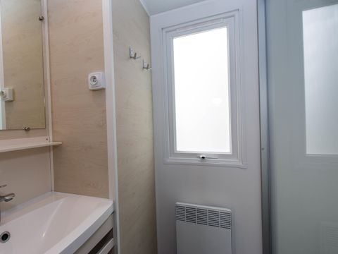 MOBILHOME 7 personnes - MH 3CH - TERRASSE SEMI COUVERTE FERMEE 6/7 PERSONNES