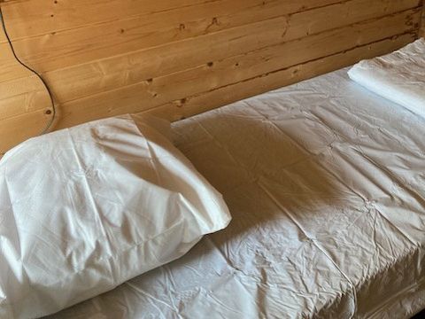 CHALET 2 personnes - Chalet COCONUT 2/4 pers - personnes supplémentaires possible en supplément, contacter le camping