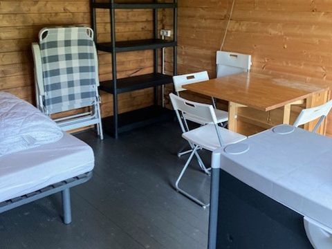 CHALET 2 personnes - Chalet COCONUT 2/4 pers - personnes supplémentaires possible en supplément, contacter le camping