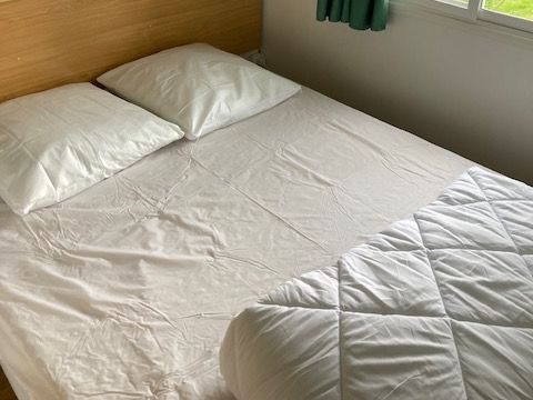 MOBILHOME 2 personnes - Mobil home BLEULAGON 2/4 pers - personnes supplémentaires possible en supplément, contacter le camping