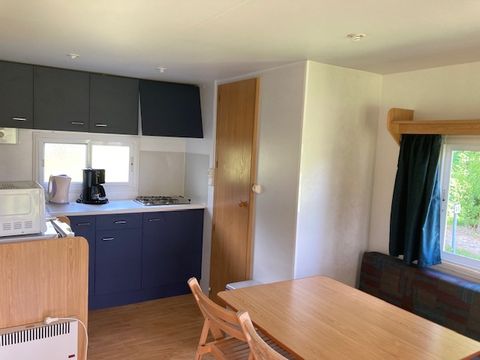 MOBILHOME 2 personnes - Mobil home BLEULAGON 2/4 pers - personnes supplémentaires possible en supplément, contacter le camping